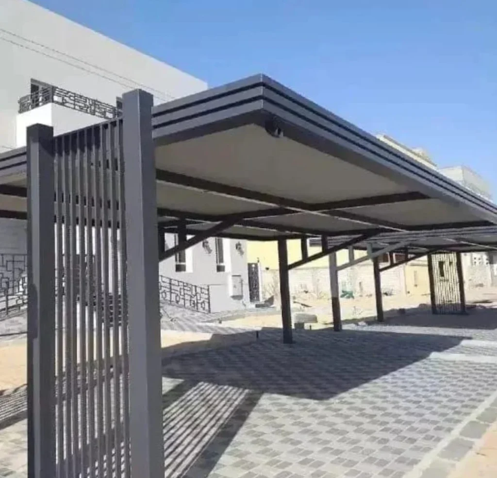 مظلات سيارات حديثة في جدة – تصميمات أنيقة تحمي سيارتك وتزيد من جمالية المكان