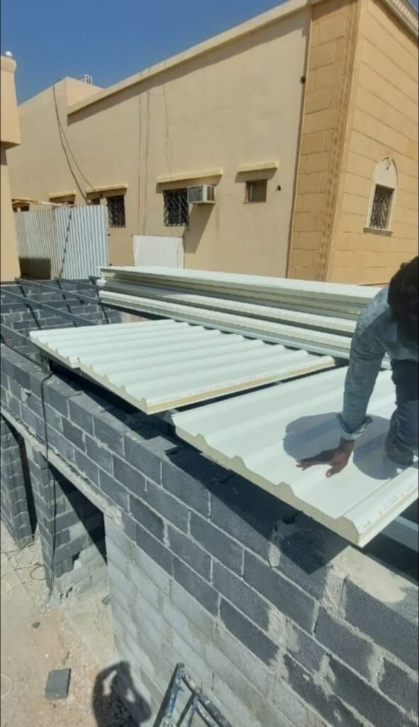 تركيب ألواح ساندوتش بانل