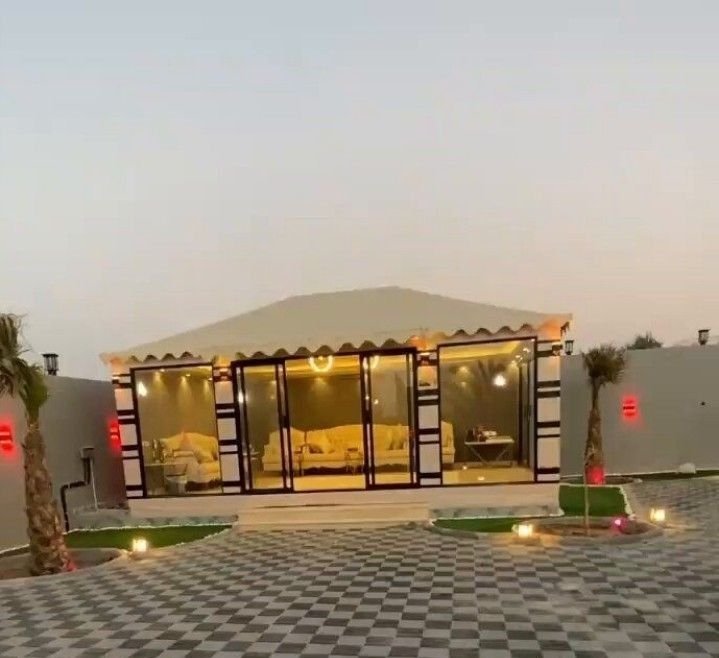 تصميم وتنفيذ ملاحق شعر خارجية في جدة – مثالية للجلسات والسهرات