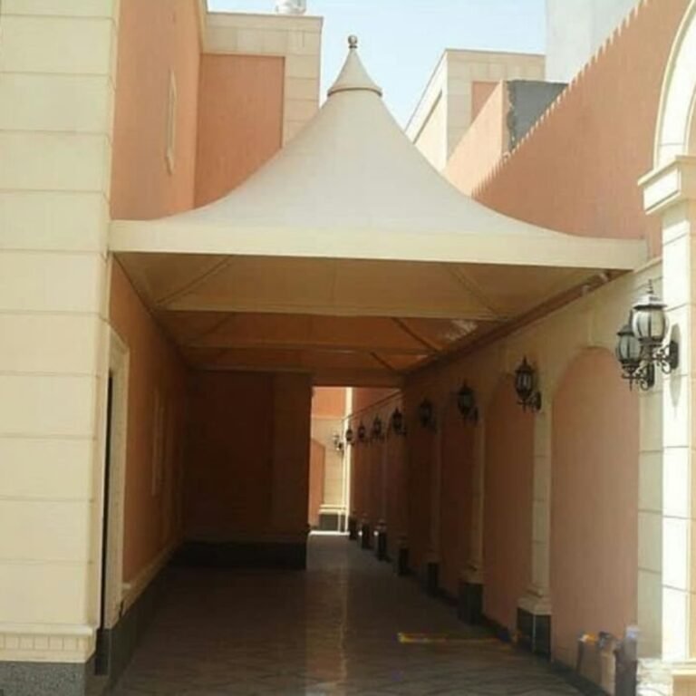 مظلات هرمية بجدة